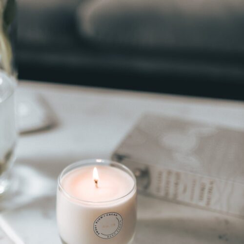 Maro sojavahast lõhnaküünal - Magus ploom ja kakao